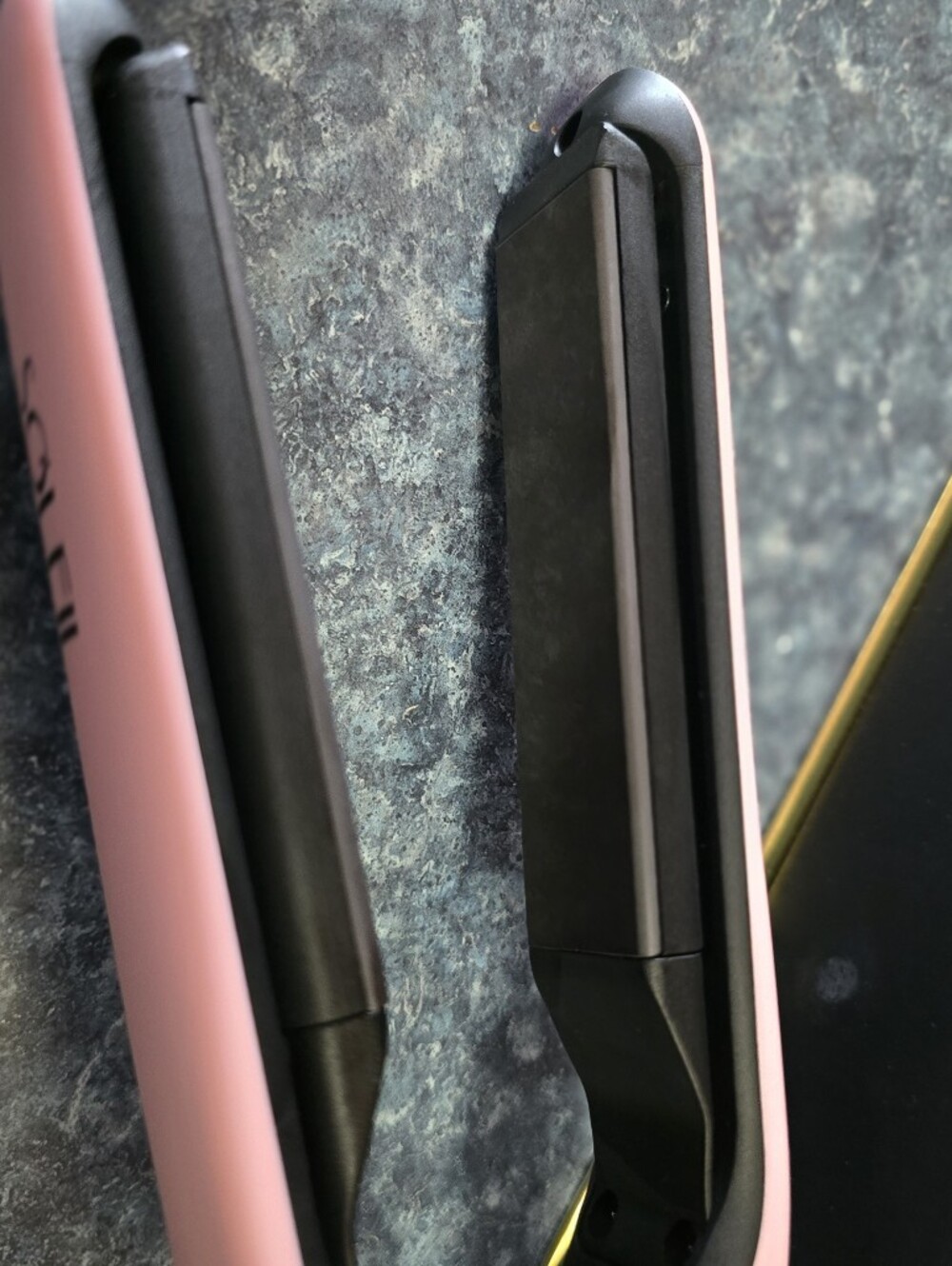 Soleil Dynamic Hair Styler in Baby Pink MSRP $475 - Picture 5 of 7